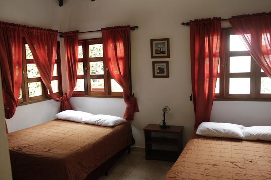 Hotel Y Jardines Casa Buho Antigua Екстериор снимка